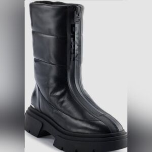 DKNY Fiza Lug Sole Bootie/Fiza Zipper Boot Womens Size 7.5 Platform Boot New